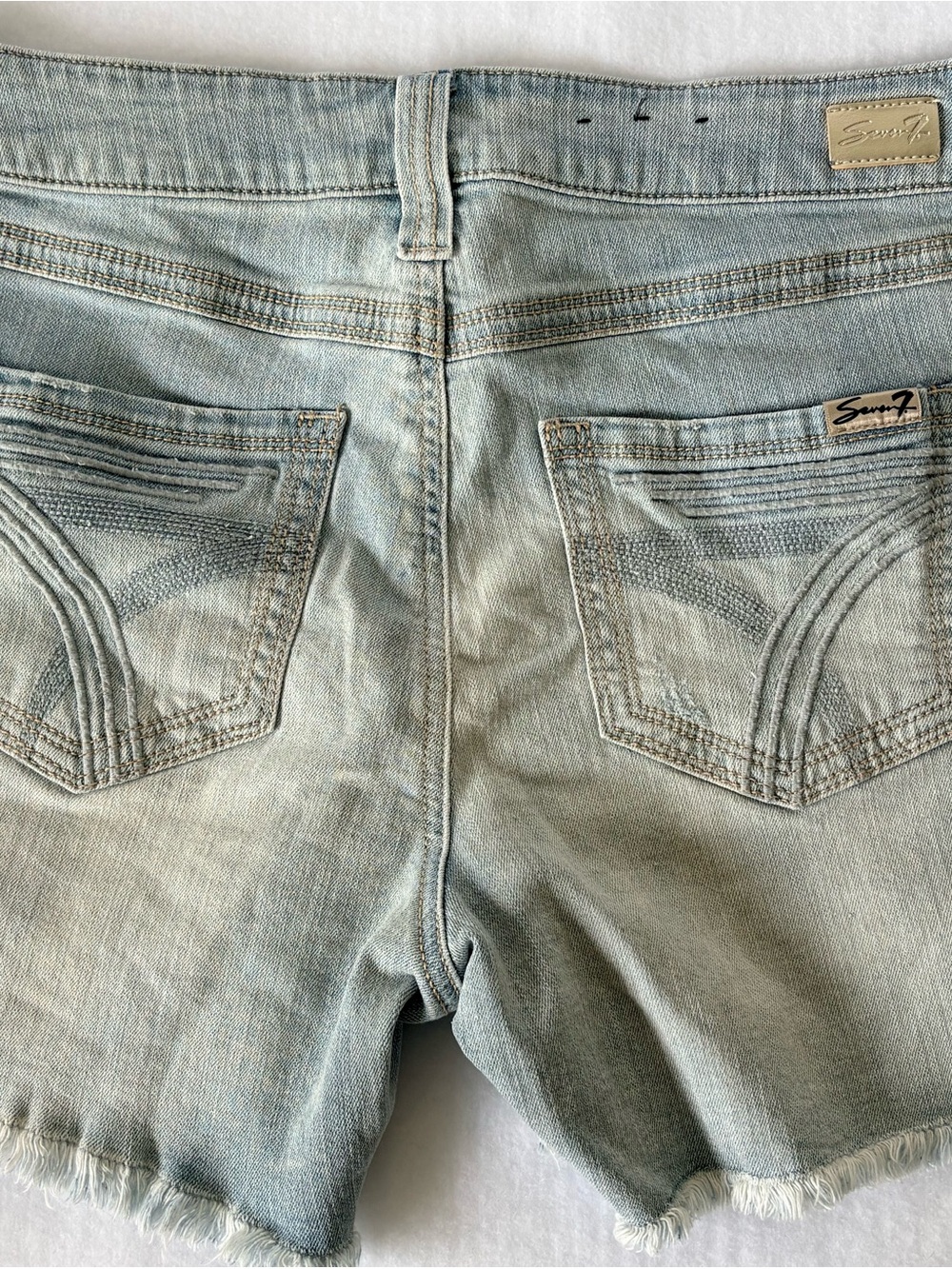 Seven 7 Cut Off Shorts Distressed Denim Jean Shorts Size 8, Acid Washed